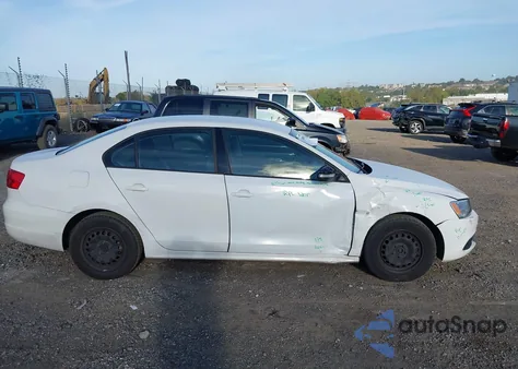 2013 Volkswagen Jetta S z USA, uszkodzony, nr VIN 3VW2K7AJ4DM257780